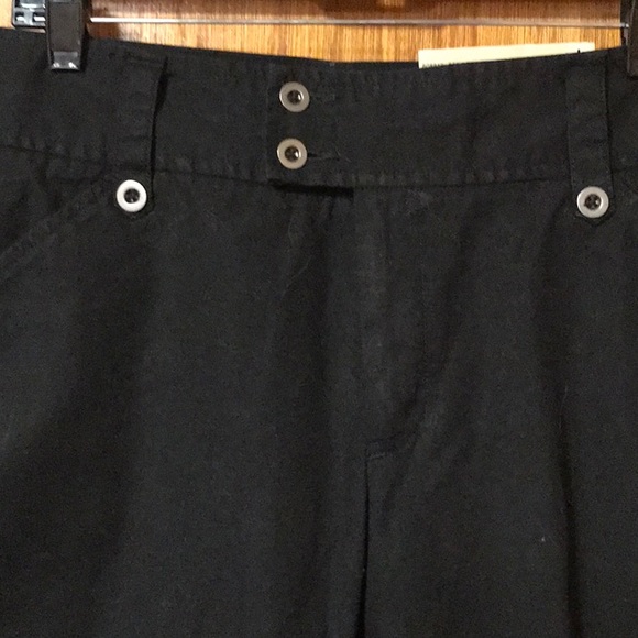 NWT Dockers Chinos Black Capris Size 12 - Picture 8 of 9